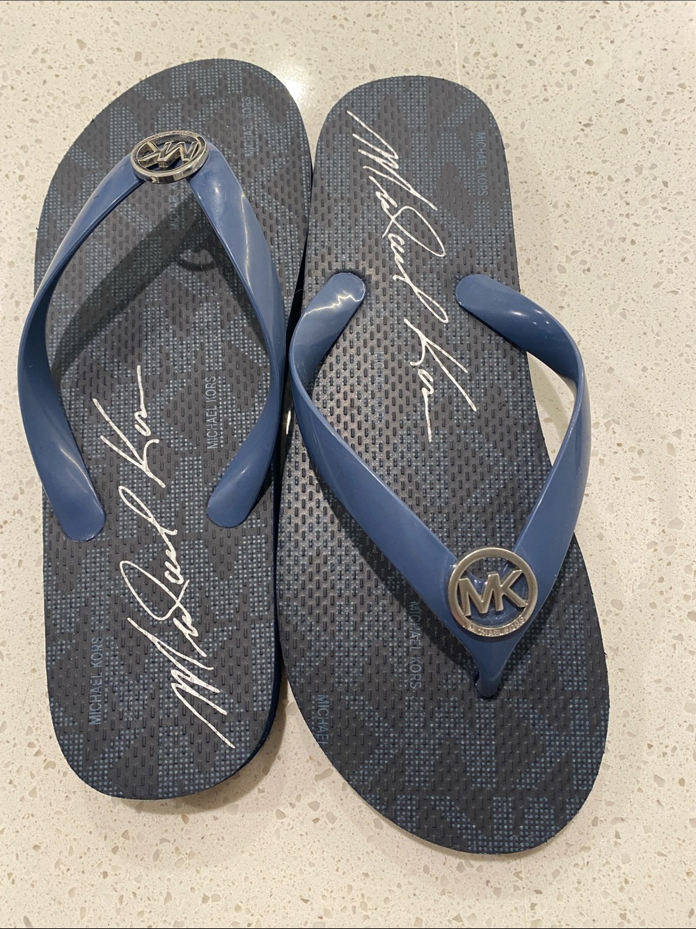 Michael Kors Women’s Dark Blue MK Logo Flip Flops - Picture 2 of 5